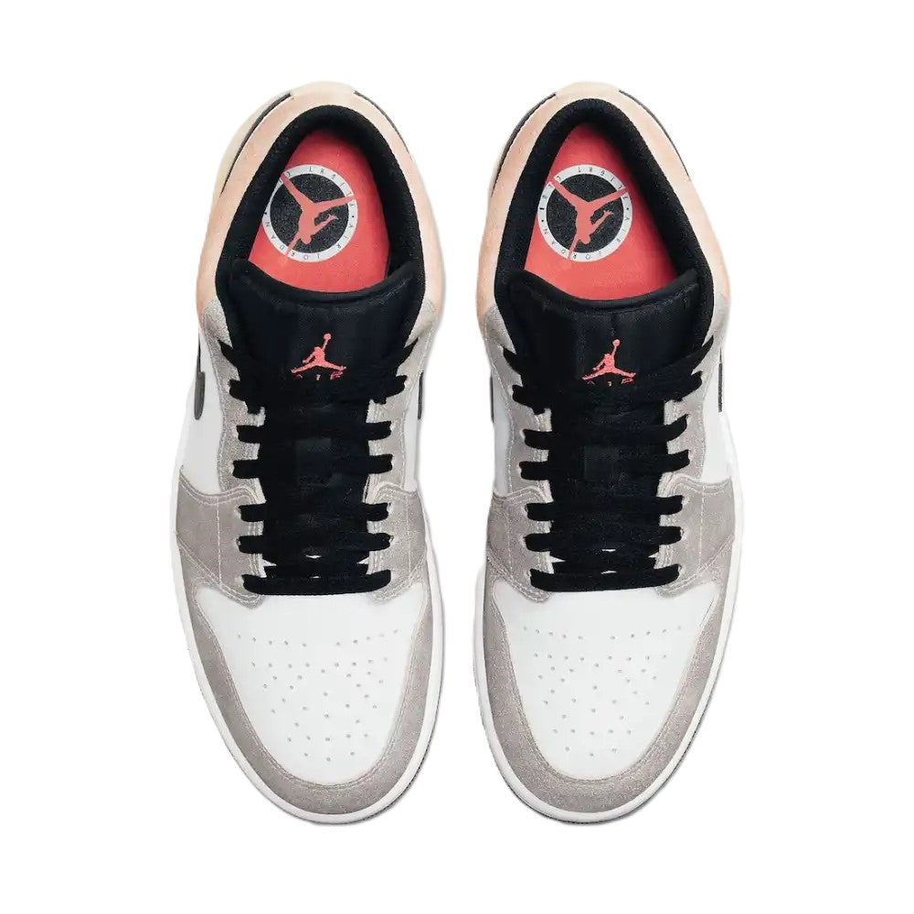 Air Jordan 1 Low SE Flight Club