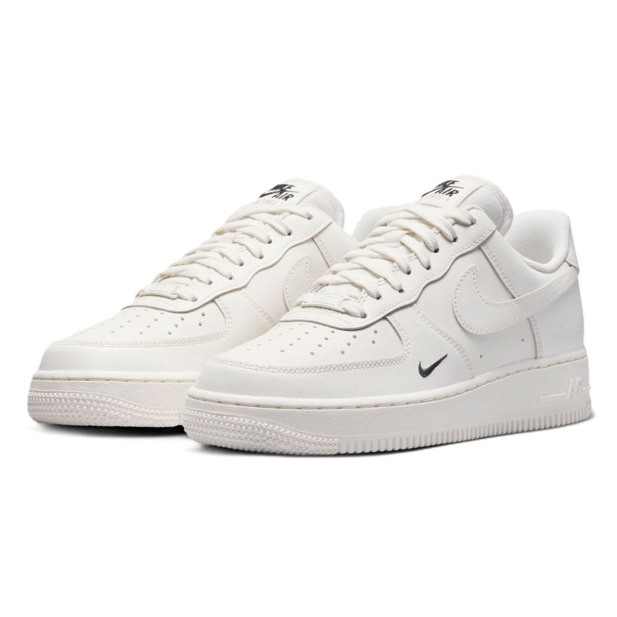Tênis Nike Air Force 1 '07 Essential