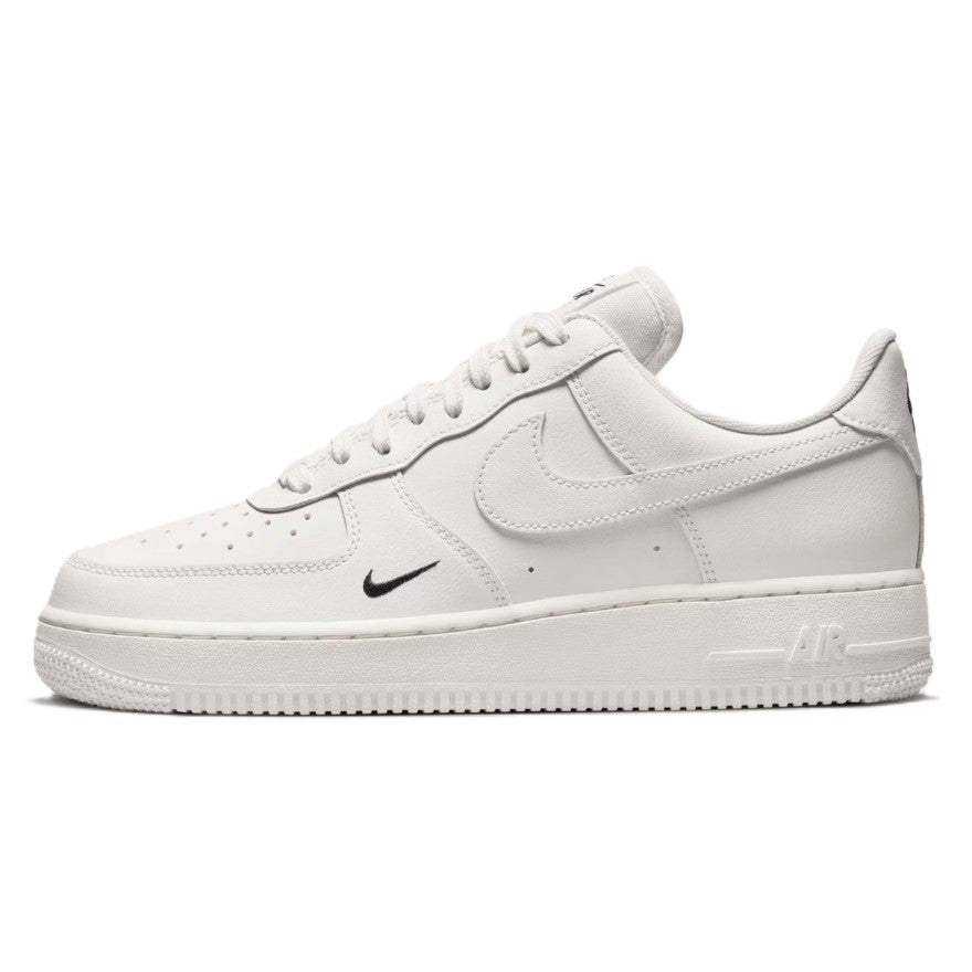 Tênis Nike Air Force 1 '07 Essential