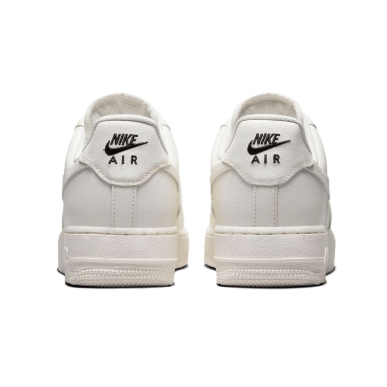 Tênis Nike Air Force 1 '07 Essential